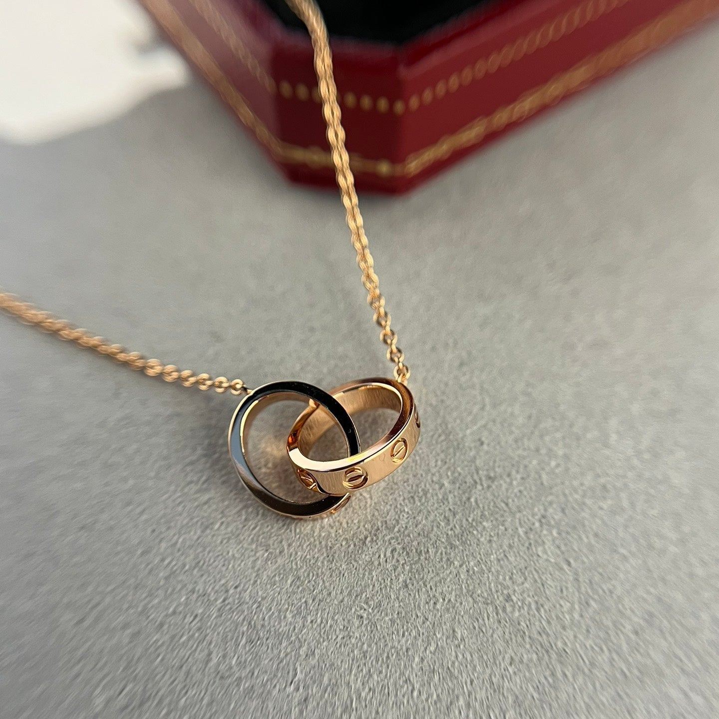Necklace in Rose Gold with Double Ring Design