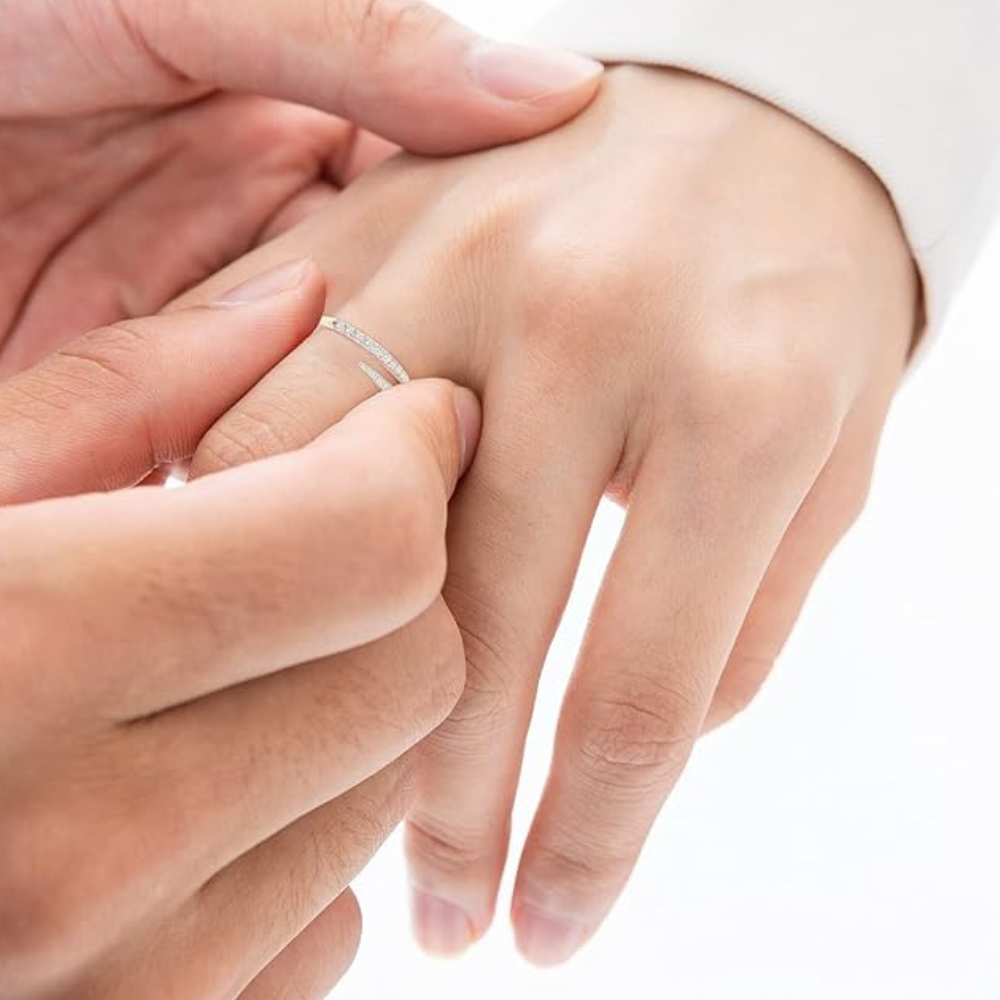Elegant Silver Ring with Stone Accent