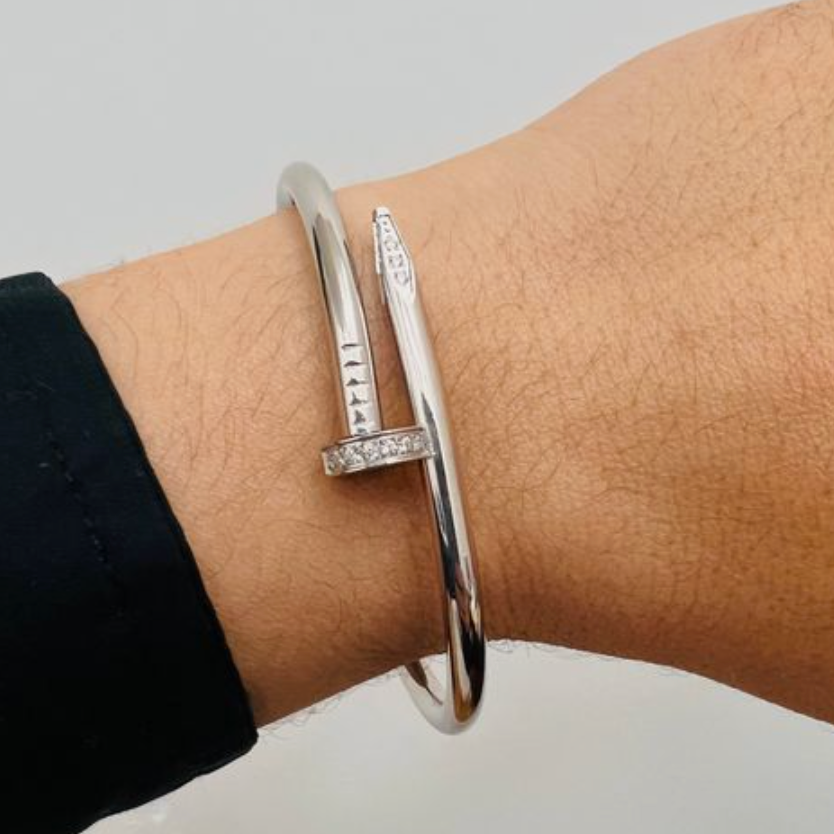 Elegance Nail Bracelet in Silver