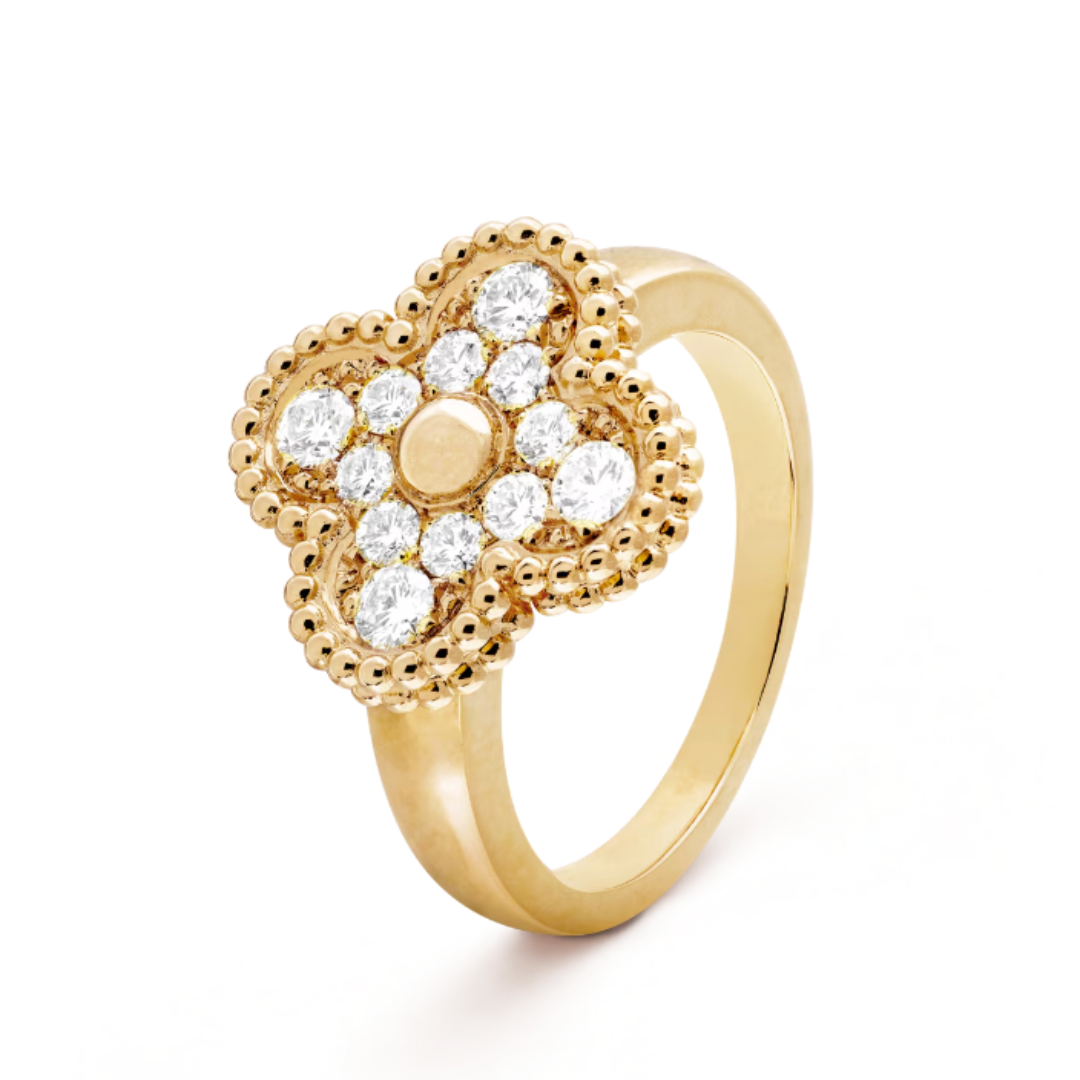 Refined Gold Ring with Diamond Accent