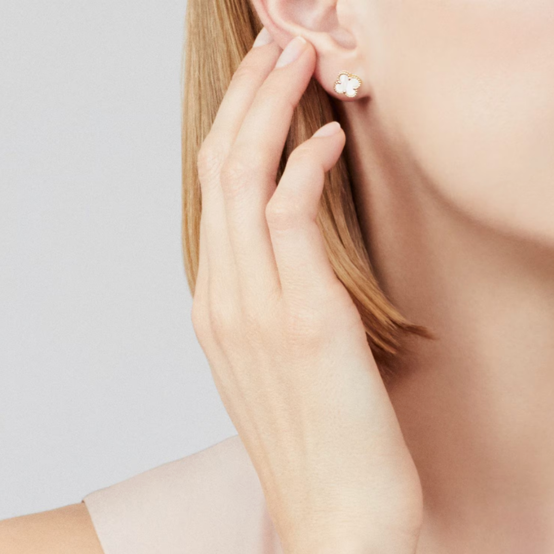 Clara Klee Jewelry Set in Gold with Accents